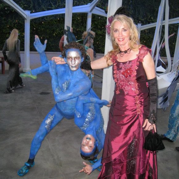 Meet your Posher, Debra - Picture 1 of 3